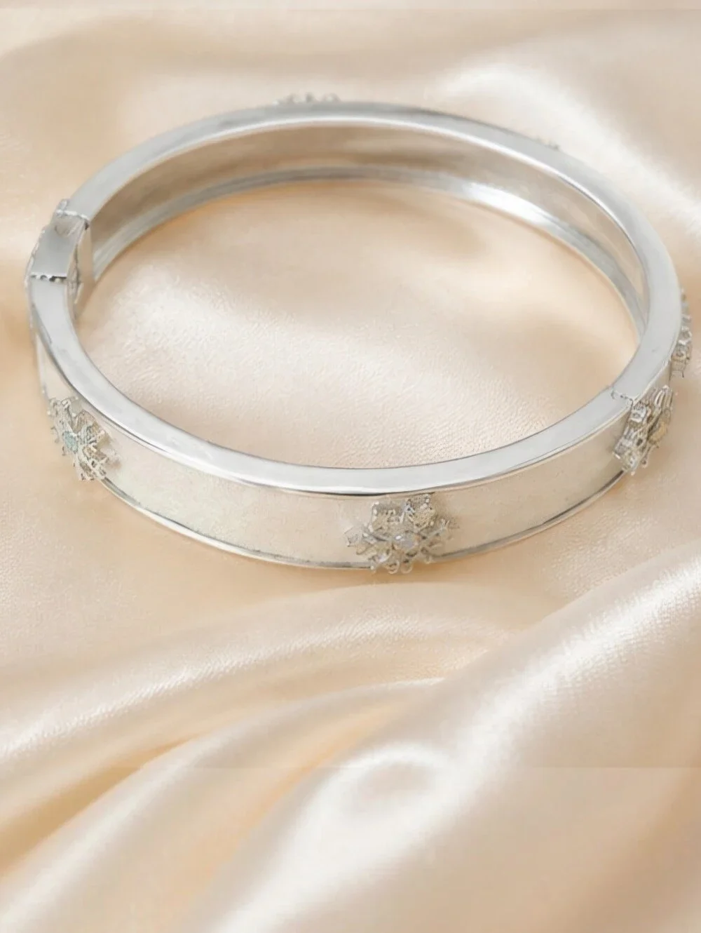 Icy Snowflake Hinged Cuff Bangle Bracelet – Silver Tone Frosted Finish